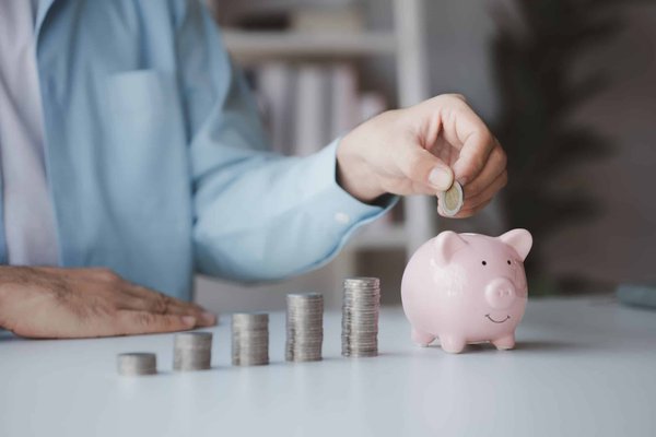 What's the Impact of a High-Quality Fuel Surge Tank on Engine Performance Stability?